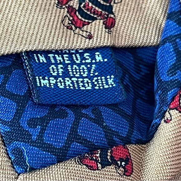 Vineyard Vines RedHawks Silk Tie Custom Collection - Picture 4 of 10